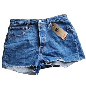 NWT Levi’s 501 button fly jean shorts
